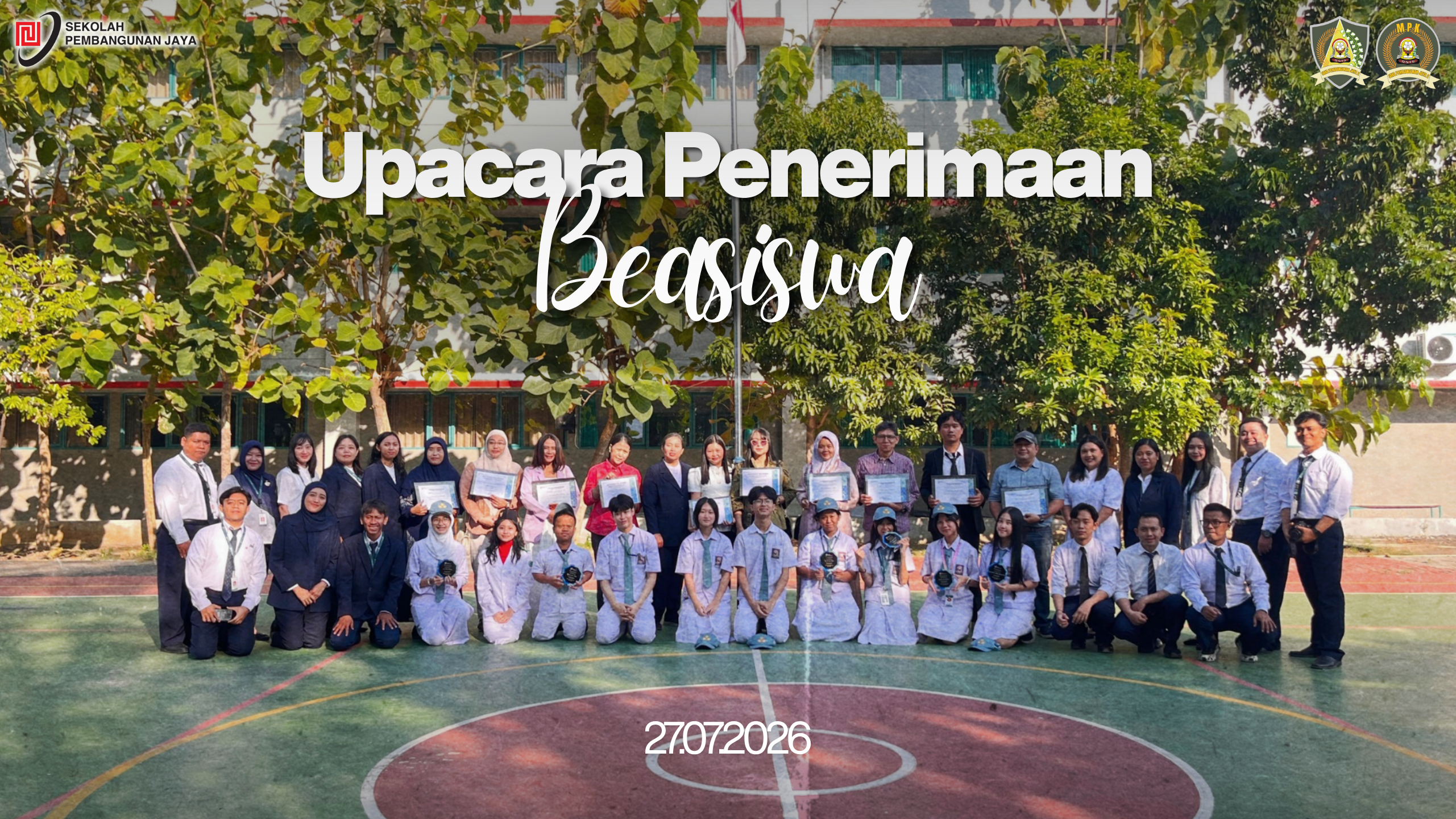 SMA Pembangunan Jaya 2 Once Again Honors Outstanding Students with Scholarships and Awards