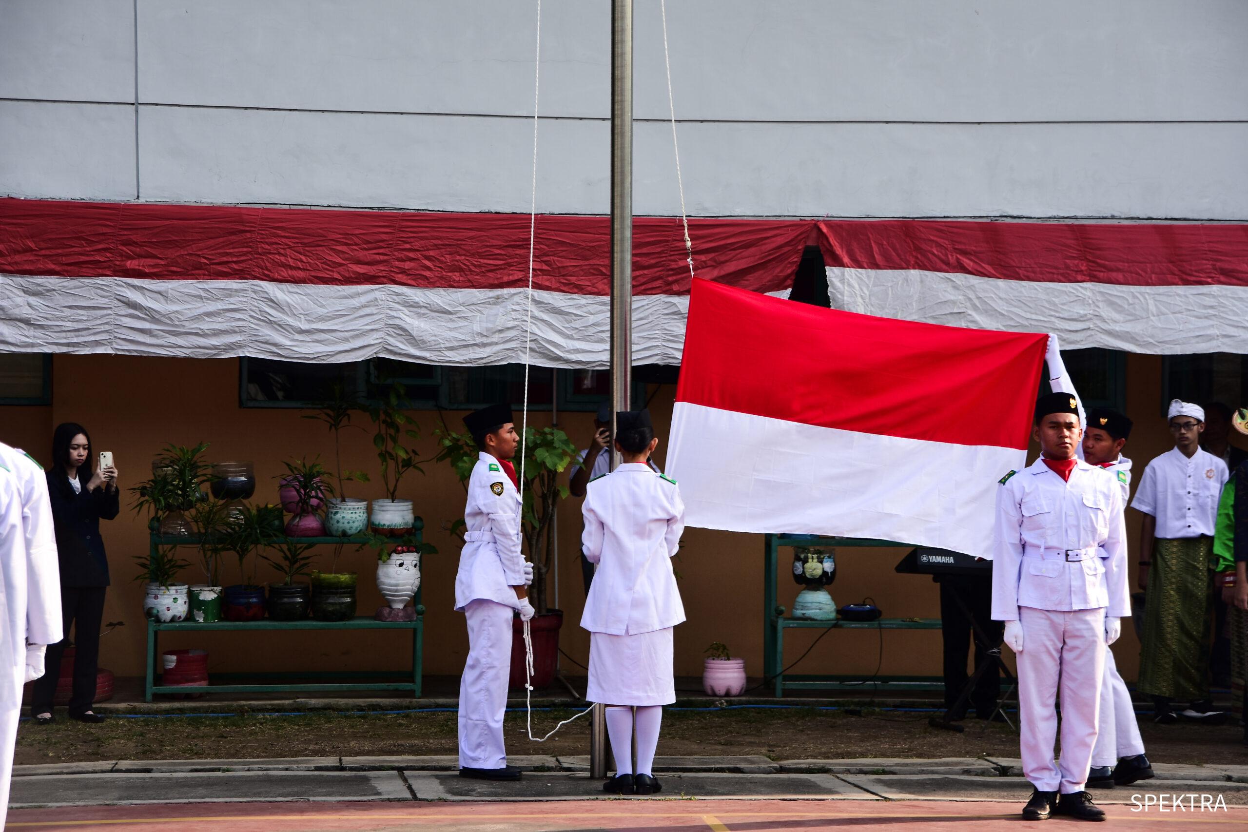 Menjaga Bara Merah Putih